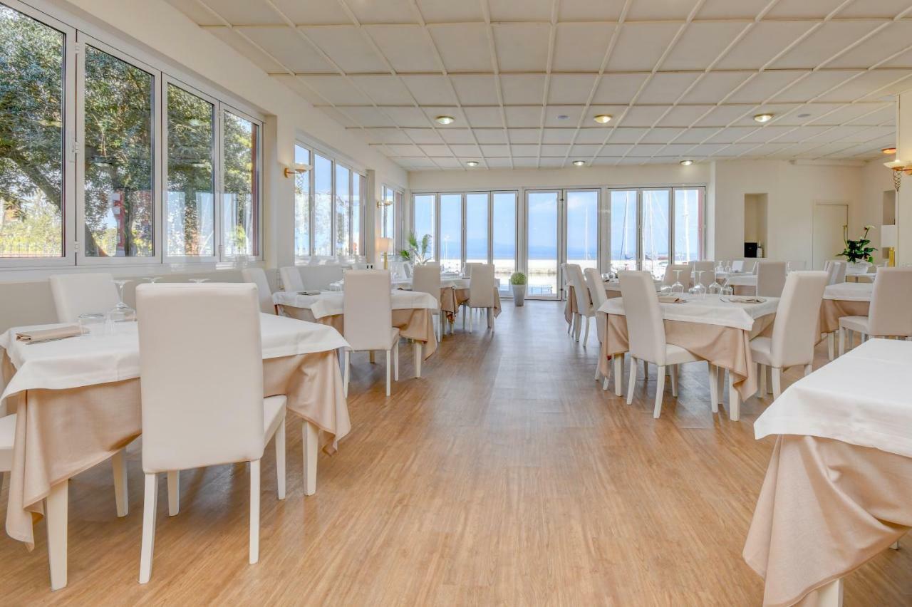 Garuti Village Aparthotel 3*