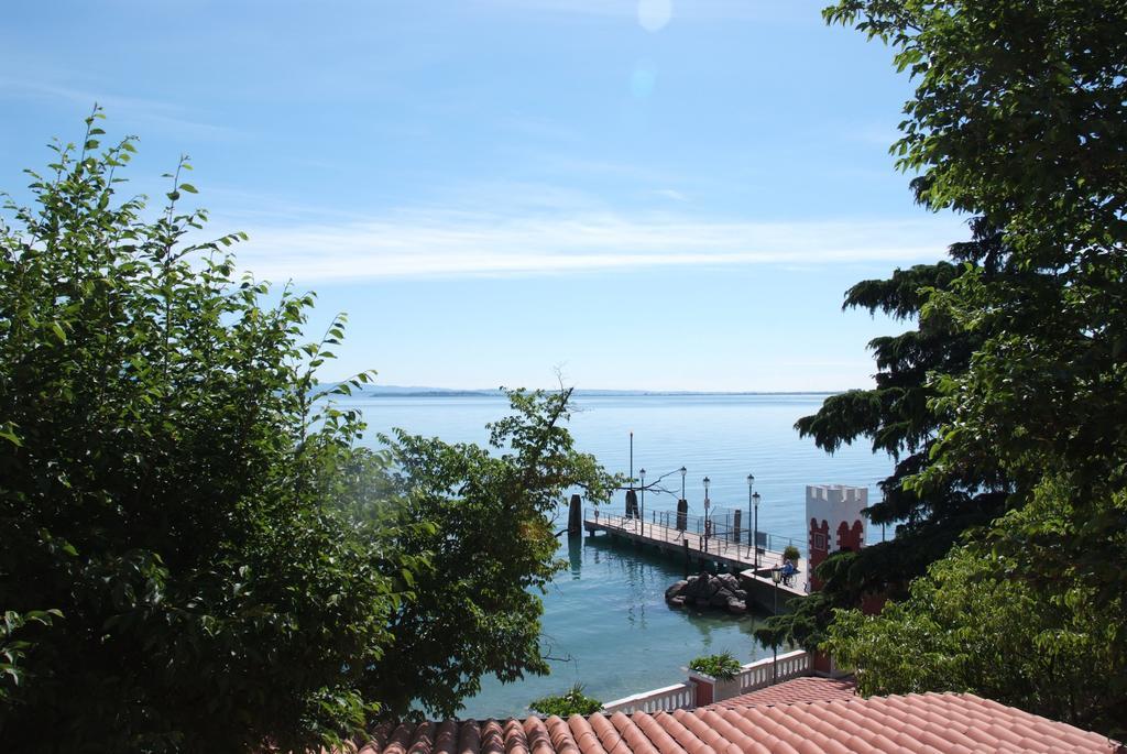 Garuti Village Aparthotel 3*