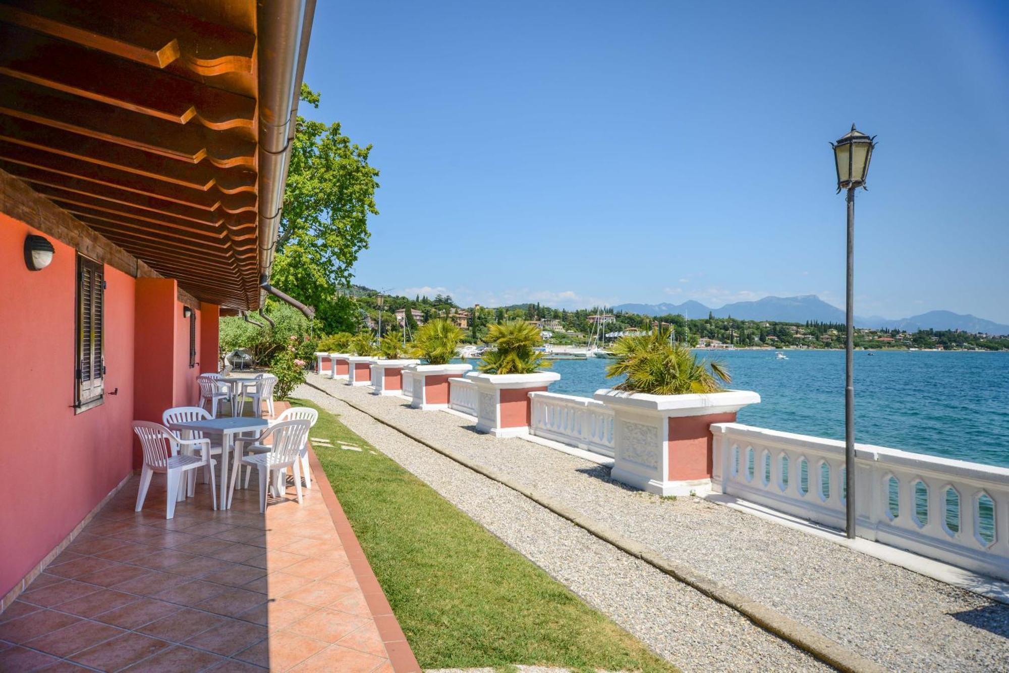 Aparthotel Garuti Village Padenghe sul Garda